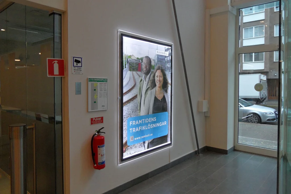 En LED skylt gjord med paperflex.